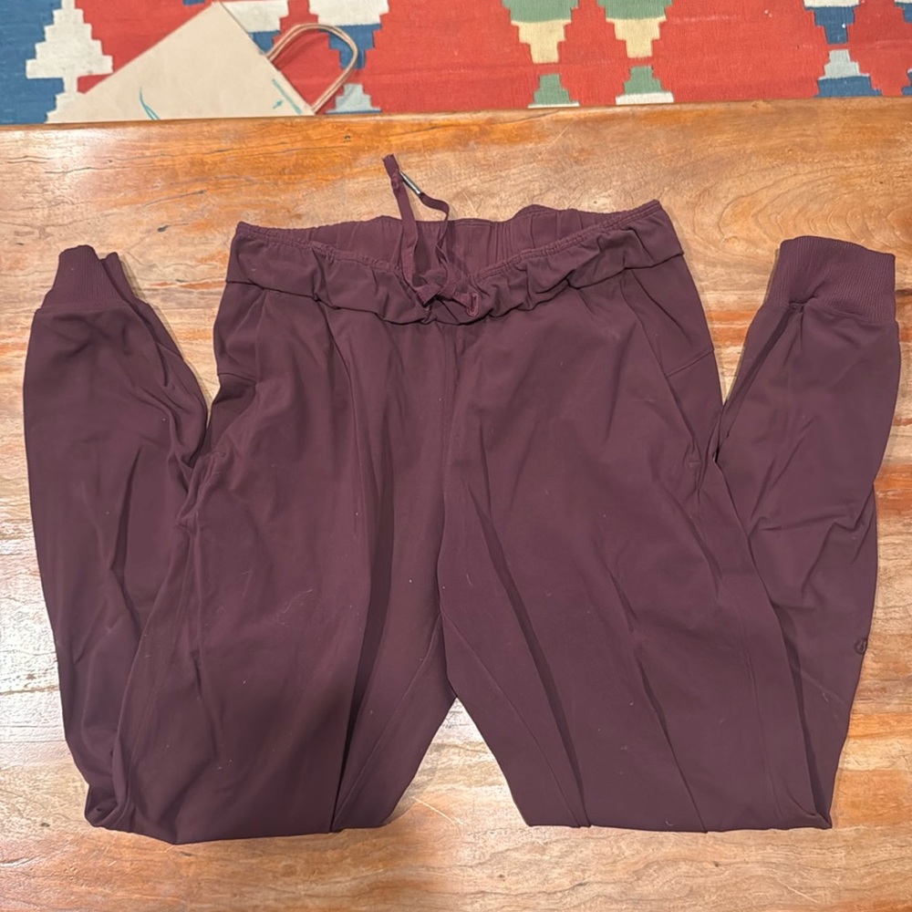 Lululemon Maroon Joggers size 4